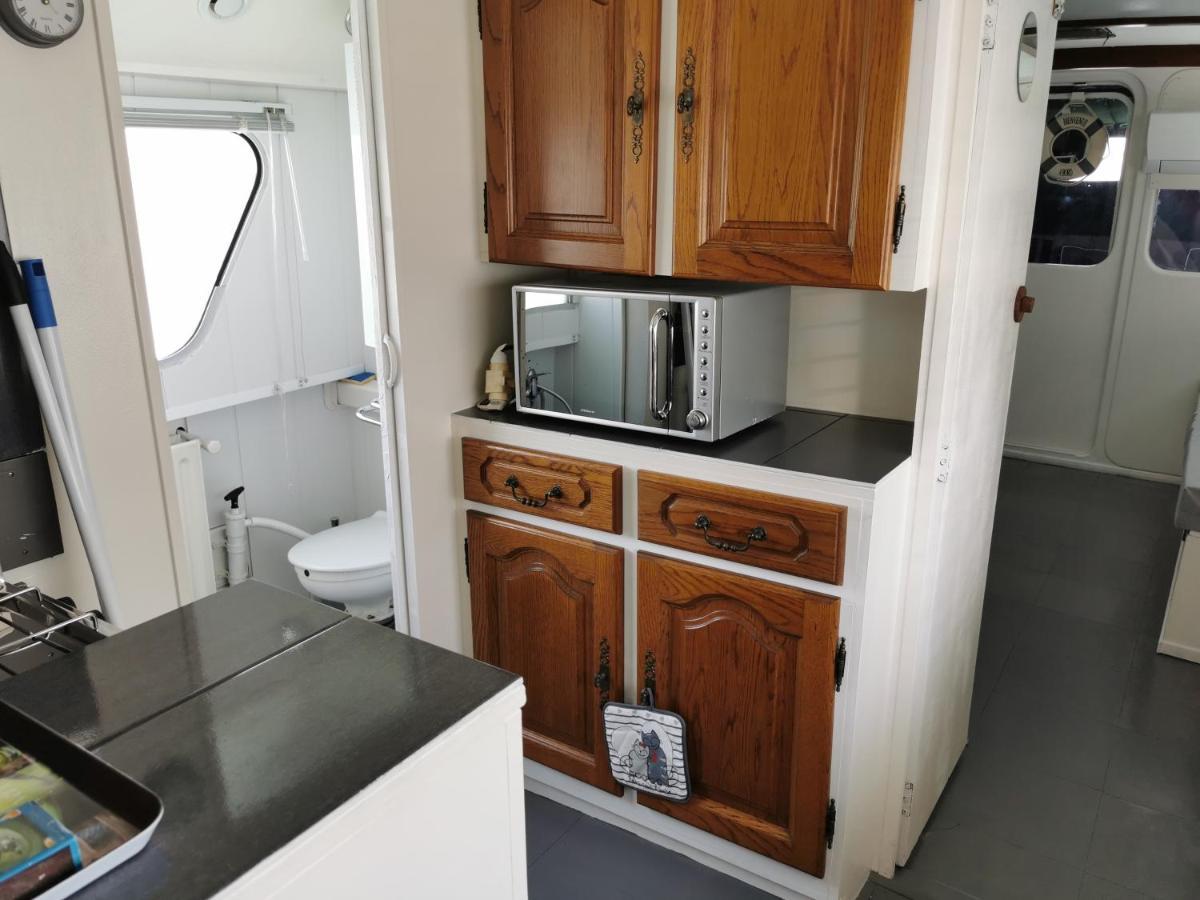 Hotel Bateau Entier 35M2 Avec Terrasse Beaucaire  Exteriér fotografie