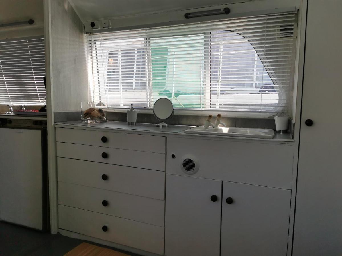 Hotel Bateau Entier 35M2 Avec Terrasse Beaucaire  Exteriér fotografie
